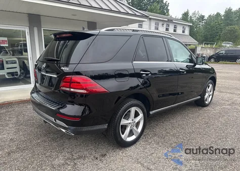 2016 Mercedes-Benz Gle 350 4Matic z USA, uszkodzony, nr VIN 4JGDA5HB2GA751053